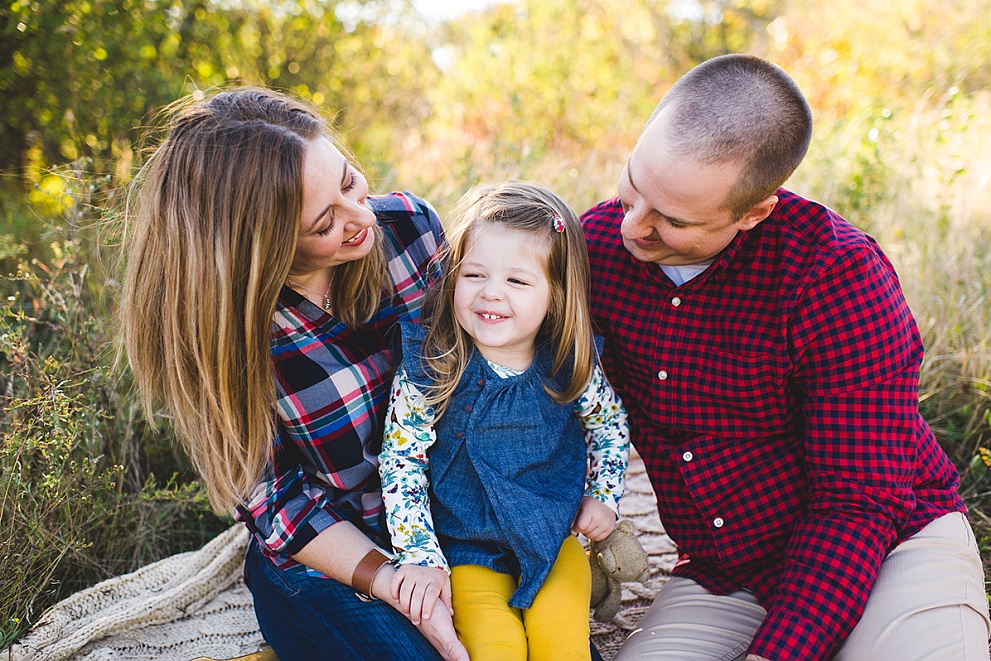 outdoor creative family photo session