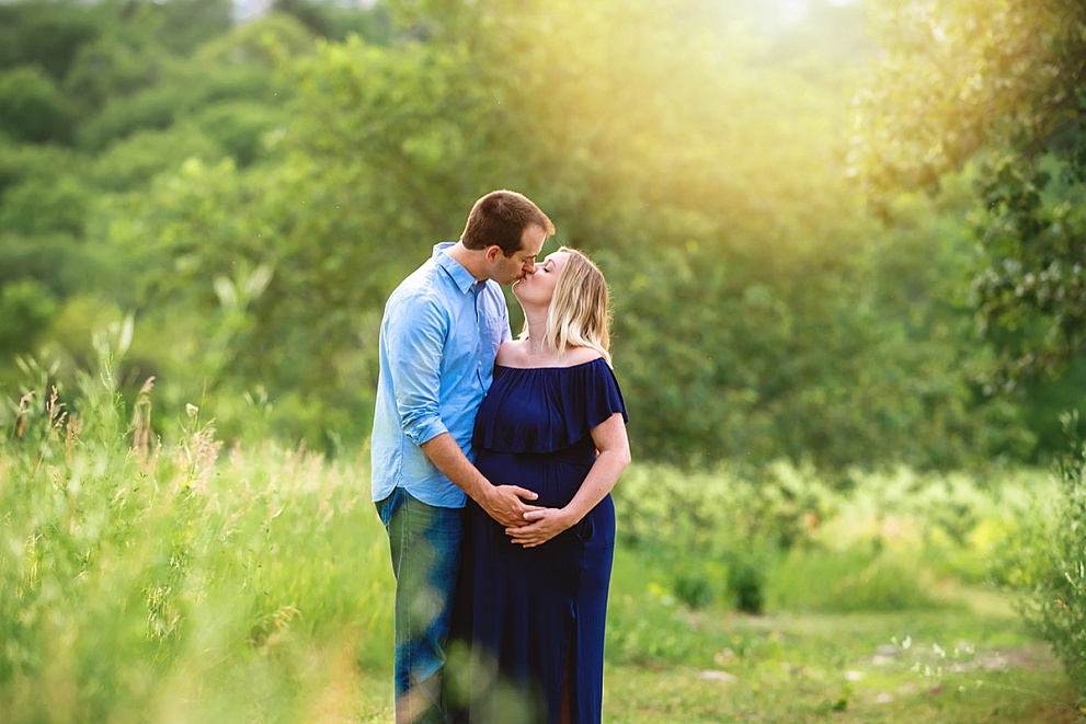 maternity photo session outdoors