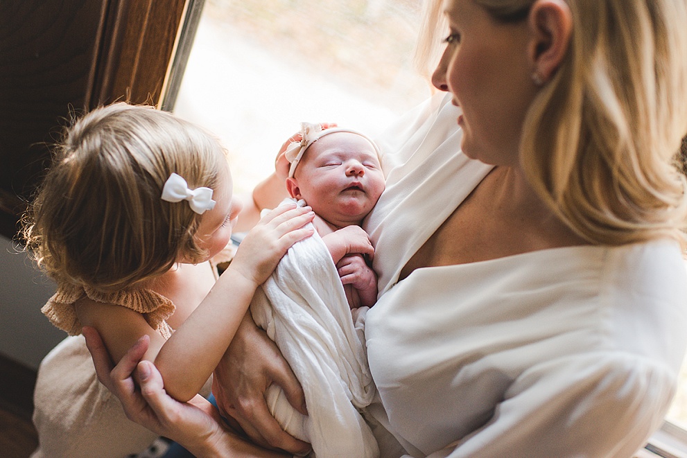 family newborn photographers wisconsin